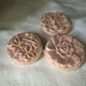 Sandalwood shower steamers 3 count